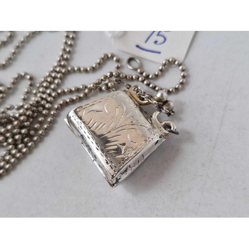 75 - A silver handbag opening pendant on silver chain with silver bracelet 9.6g