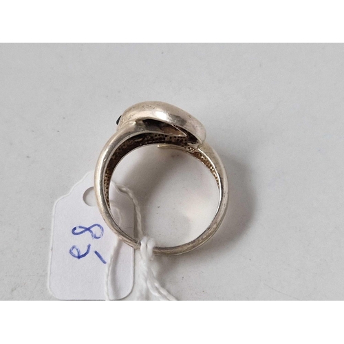 85 - A silver snake ring size U