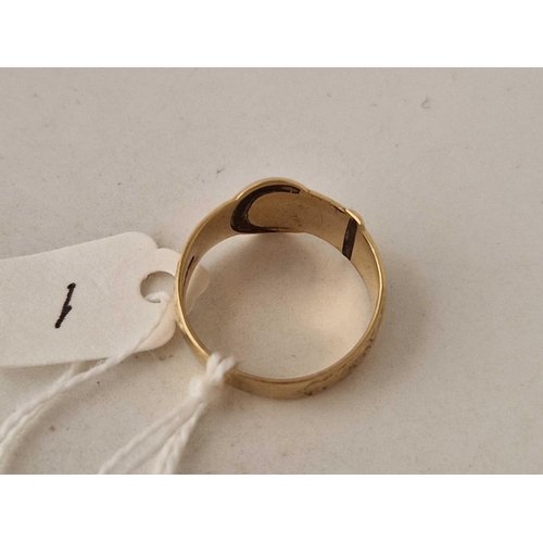 1 - A buckle ring 9ct size R 3.9 gms