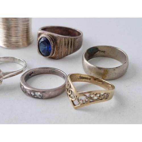 12 - Seven silver rings 30 gms