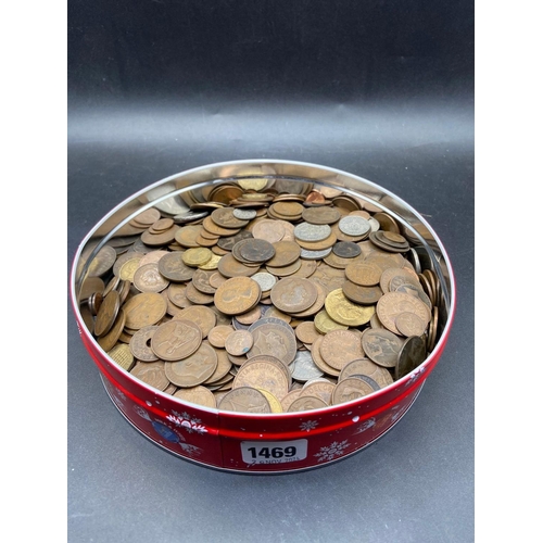 1469 - Round tin of coin