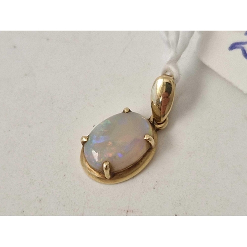 221 - A opal pendant 9ct