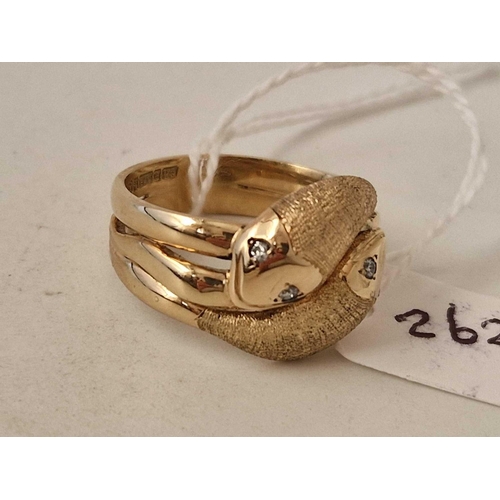 262 - 9ct gold hallmarked Birmingham 1971 double headed snake ring with diamond set eyes, size V,  8.9g