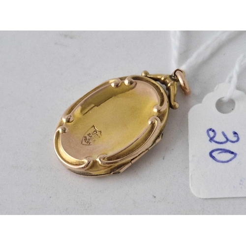 30 - A antique back and front locket with pearls 9ct 5.1 gms