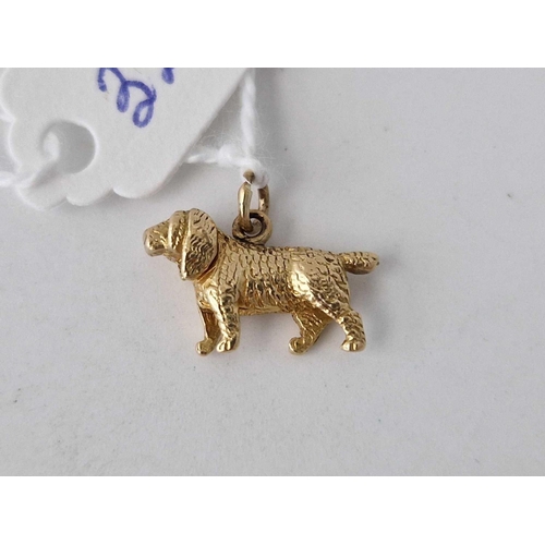 326 - A dog charm 14ct gold 3.5 gms