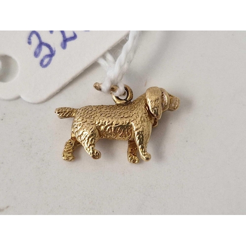 326 - A dog charm 14ct gold 3.5 gms