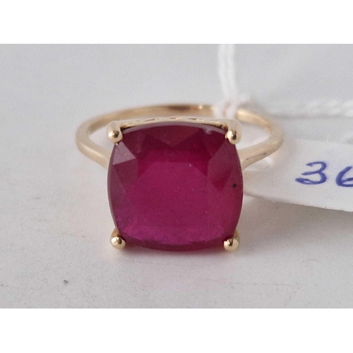 36 - A ruby ring 9ct size S