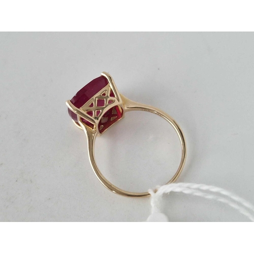 36 - A ruby ring 9ct size S