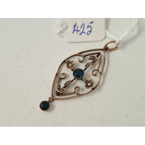 425 - A art nouveau pendant 2.5 gms