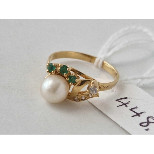 448 - A pearl and emerald ring 18ct gold size M 2.6 gms