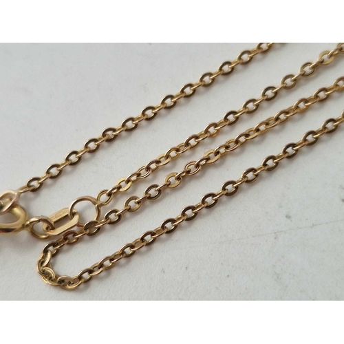 450 - A 9ct neck chain