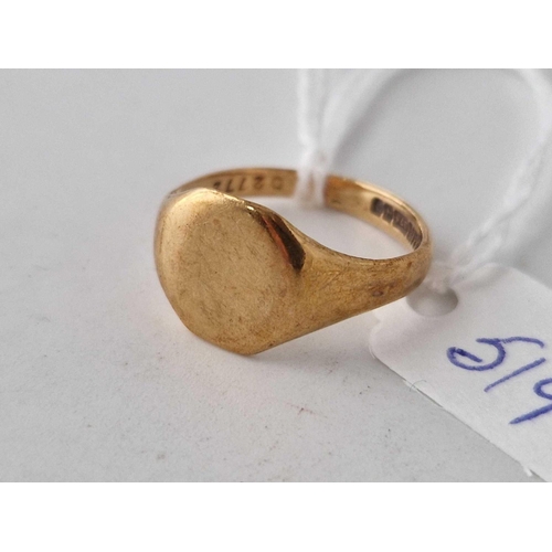 519 - A plain signet ring 9ct size Q 3.4  gms