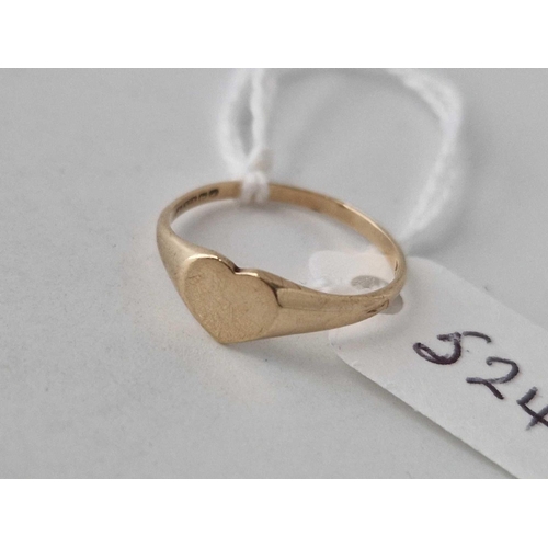 524 - A heart ring 9ct size J