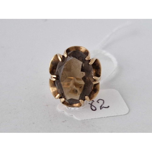 82 - A smokey quartz ring 9ct size L 5.2 gms