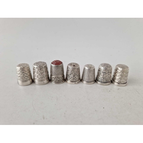 998 - A seven various thimbles