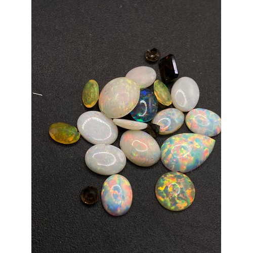 461 - Ex Jewellers Stock - Bag of Assorted Opal Gems