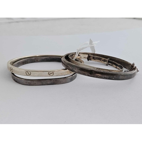 117 - 4 Silver Bangles