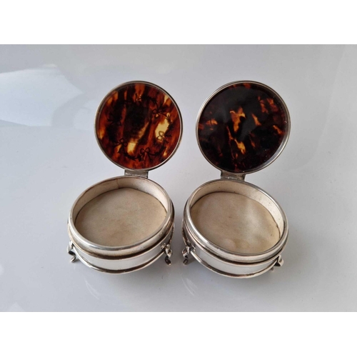 1030 - A pair of silver & Tortoise shell pique jewel boxes on pad feet, 3