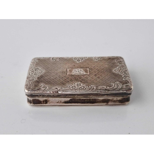 1043 - 19C French snuff box with engraved hinged cover. 2.5 in wide 40gms