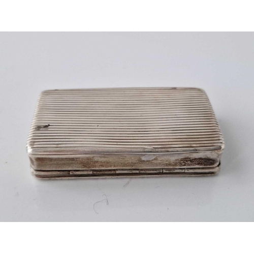 1043 - 19C French snuff box with engraved hinged cover. 2.5 in wide 40gms