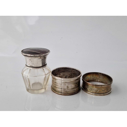 1045 - Silver and tortoiseshell mounted jar and two napkin rings