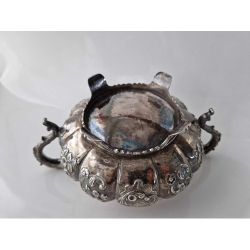 1049 - Good quality Georgian sugar bowl with leaf capped handles. 9 in wide. London 1830 By W H 460gms