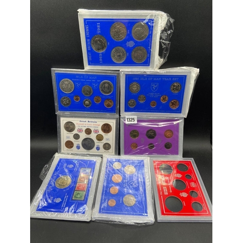 1325 - Quantity Of Cased Coin sets