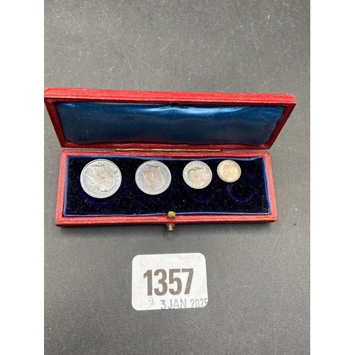 1357 - Maundy set in original box 1902