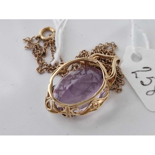 258 - A amethyst pendant necklace 9ct 16 inch