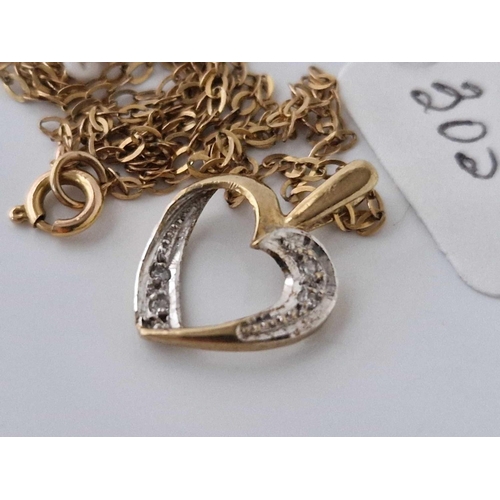 305 - A diamond heart pendant necklace 9ct 16 inch