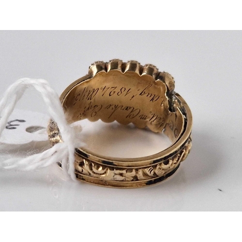 389 - A GEORGIAN MOURNING RING 1824 18CT GOLD AF SIZE P 5.1 GMS