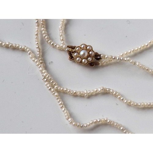 425 - A seed pearl necklace 15 inch