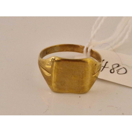 480 - A plain signet ring 9ct size R 3.3 gms