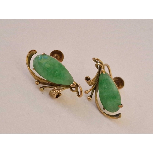 485 - A pair of jadeite earrings 9ct