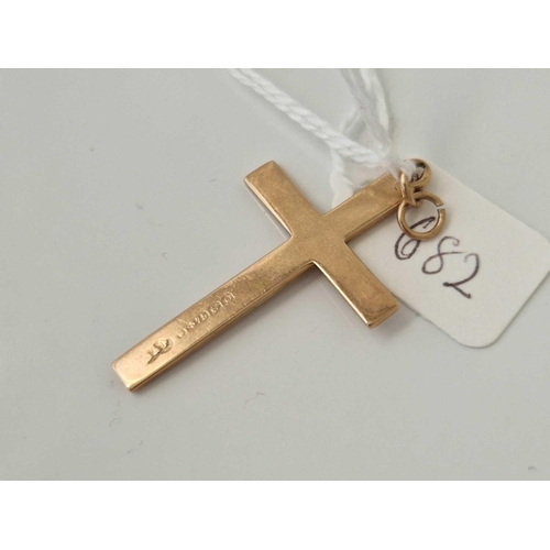 682 - A 9ct cross 2.9 gms