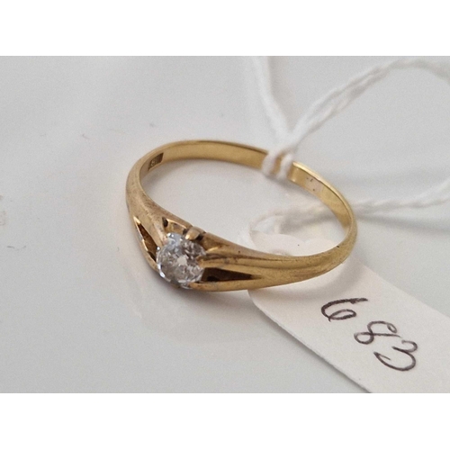 683 - A solitaire diamond ring 18ct gold size V 3.2 gms