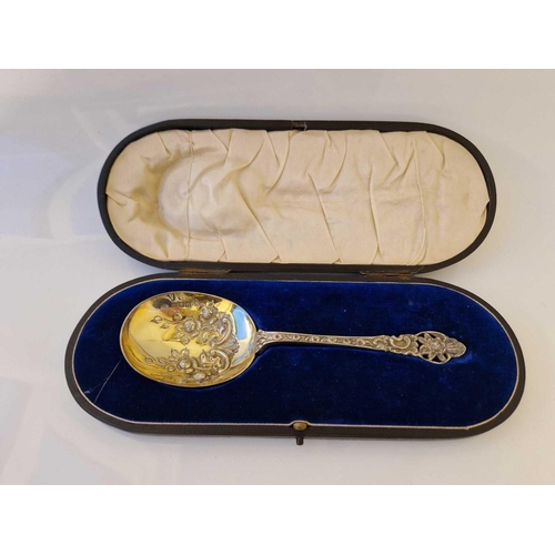 931 - Boxed decorative spoon embossed gilt bowl. London 1906. 58gms