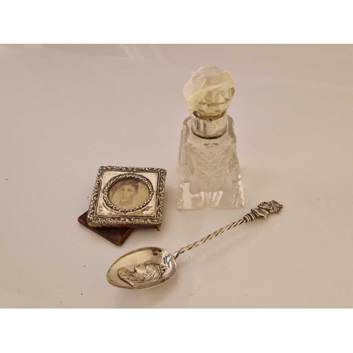 955 - Tiny photo frame and mounted sent bottle and a commemorative spoon 1901