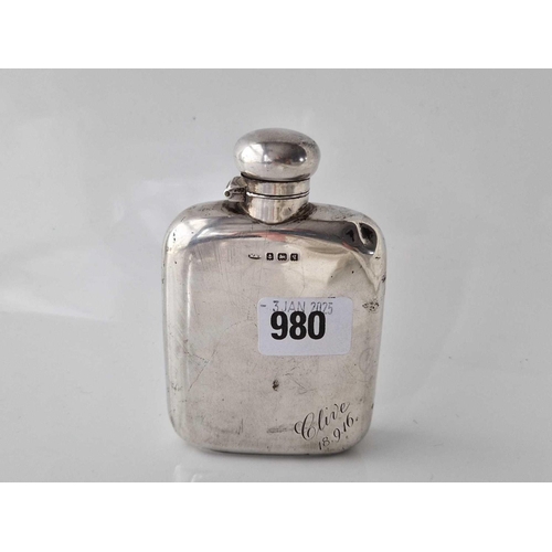 980 - Hip flask with bayonet hinged cover. Birmingham 1915. 144gms