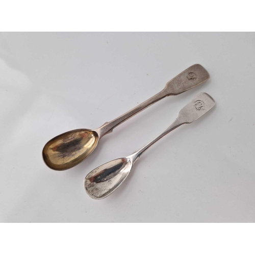 986 - Georgian Irish mustard spoon  , fiddle pattern. Dublin By H L and another London 1865