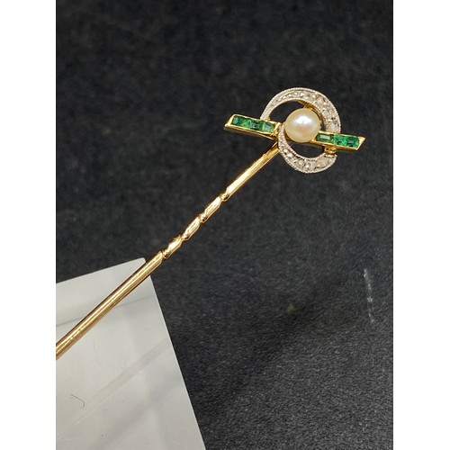 146 - An Emerald Diamond Pearl Art Nouveau Stickpin Platinum & Gold 1.6 gms