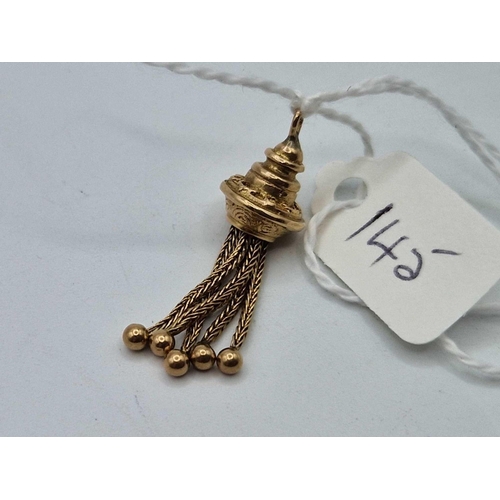 145 - A Victorian gold tassel 2.8 gms