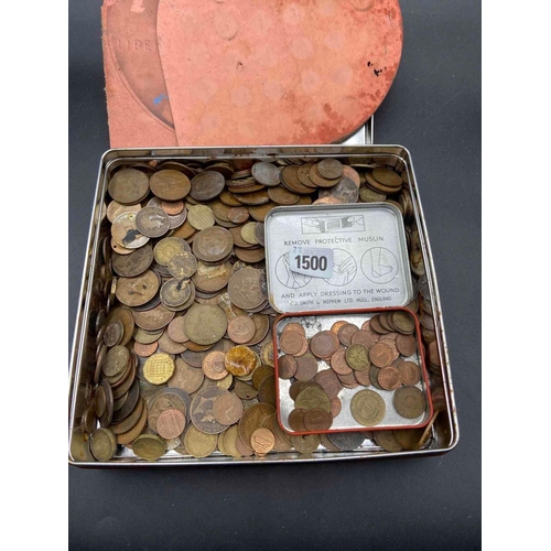 1500 - Heavy tin of coins