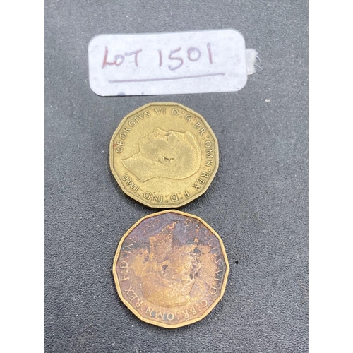 1501 - x2 scarce 1946 brass 3d