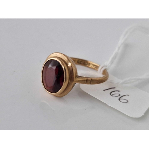 166 - A fancy garnet ring 9ct size M 2.4 gms