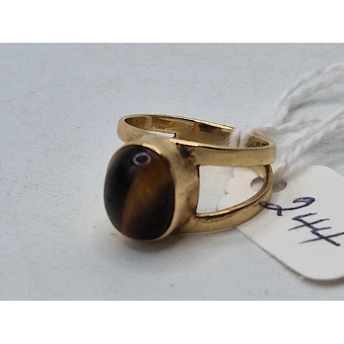 244 - A tigers eye ring 9ct size H 3.4 gms