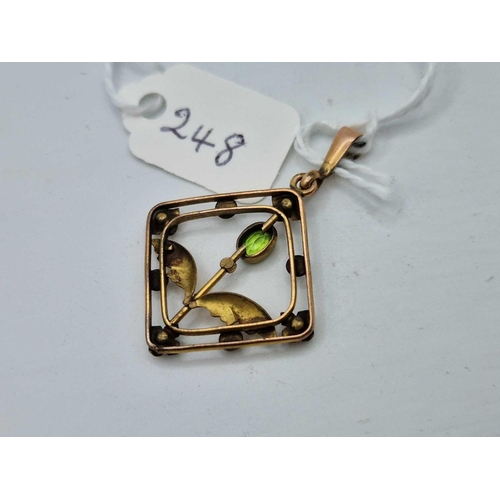 248 - A art nouveau peridot and pearl pendant 9ct 1.9 gms