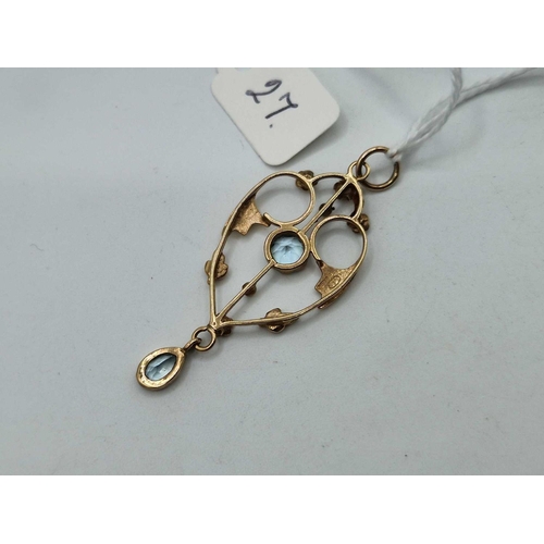 27 - A nouveau style pendant 9ct 3.4 gms