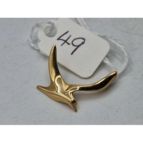 49 - A bird pendant 18ct gold 1.6 gms