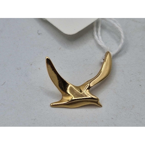 49 - A bird pendant 18ct gold 1.6 gms